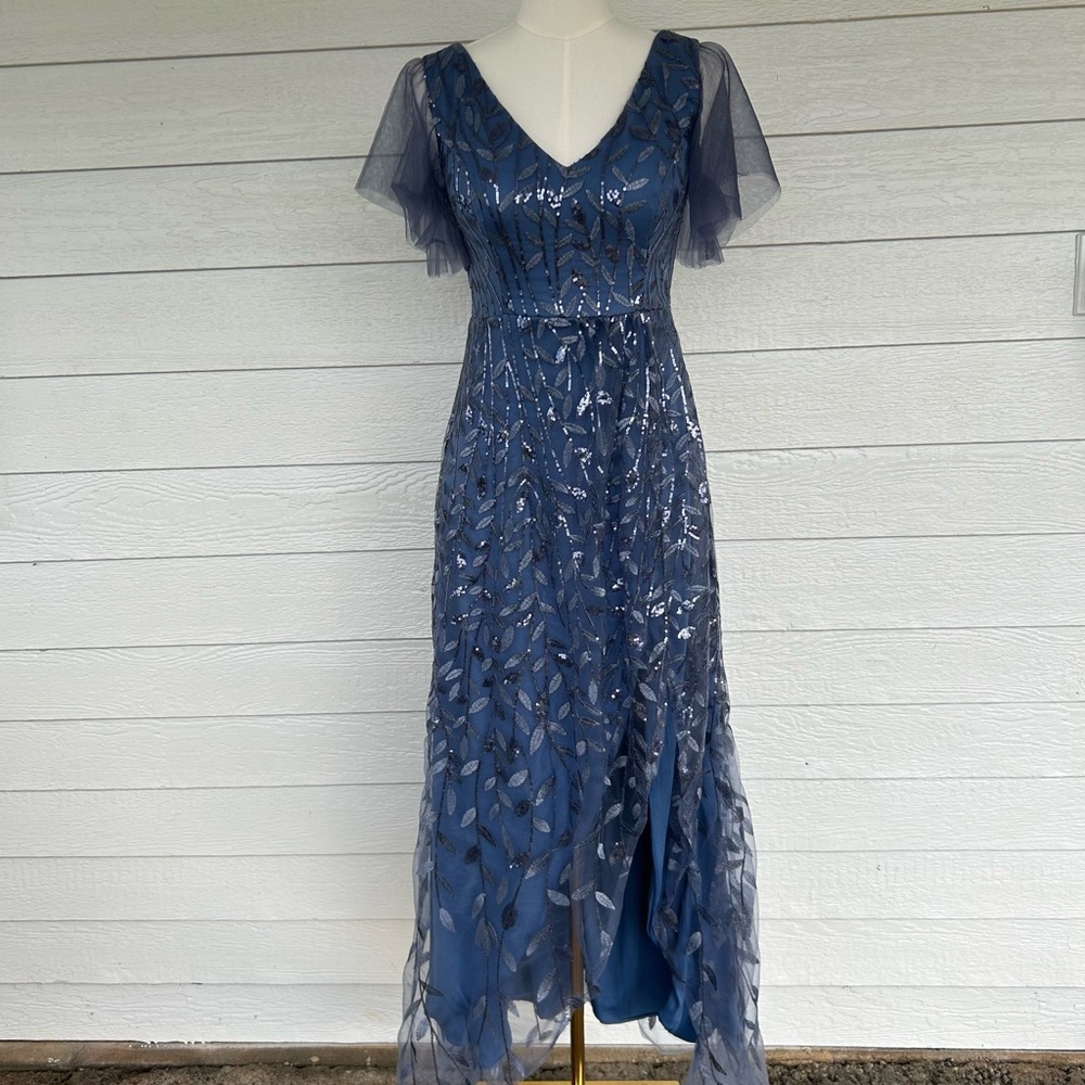 Elegant Blue Evening Gown